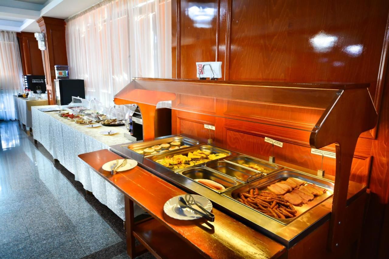 Отель Hotel Emma Est Крайова-9