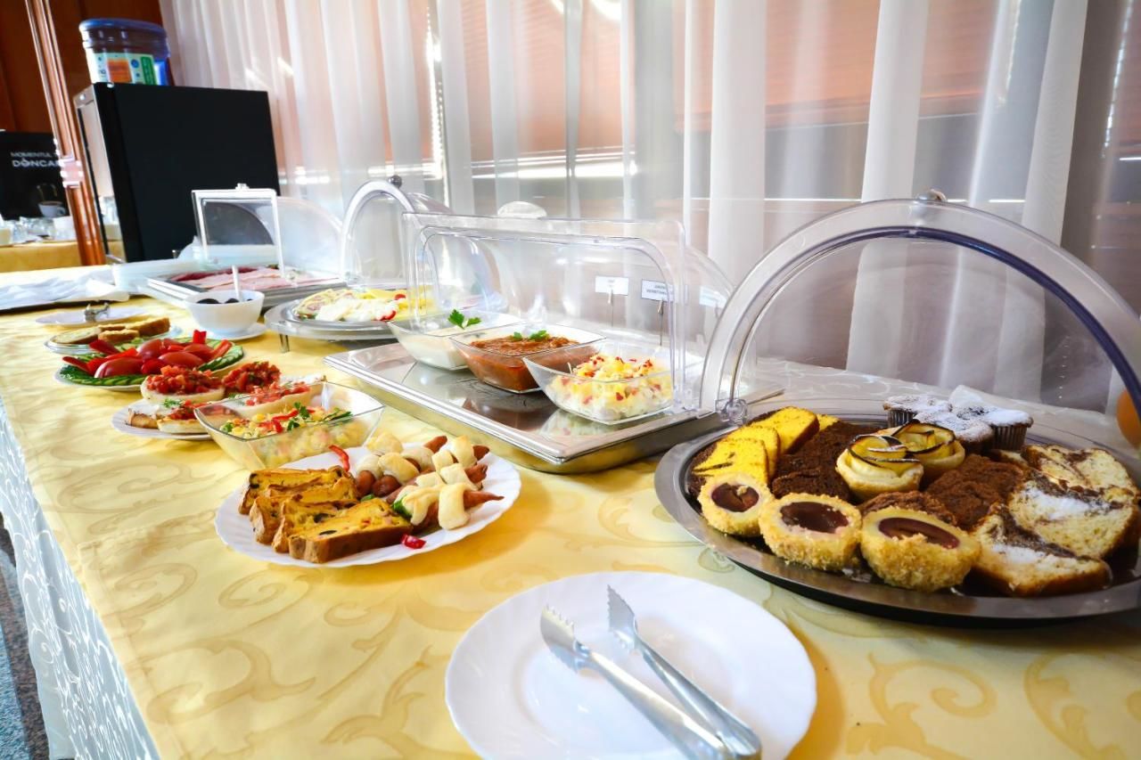 Отель Hotel Emma Est Крайова-10