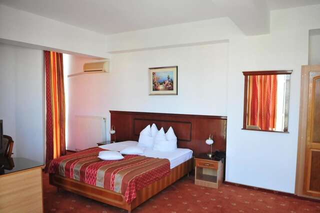 Отель Hotel Emma Est Крайова-18
