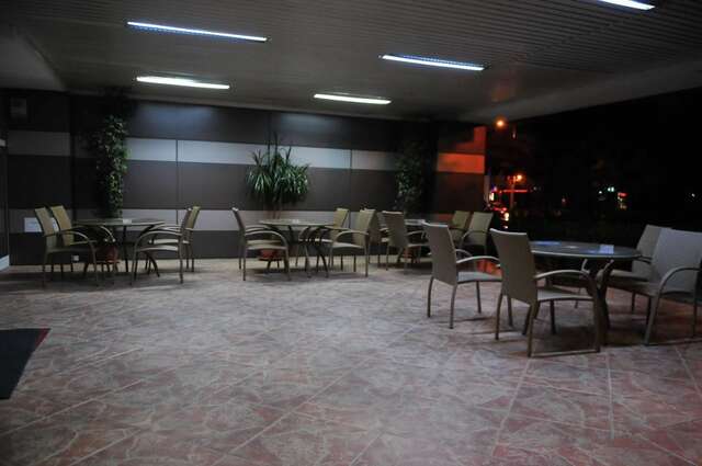 Отель Hotel Emma Est Крайова-30