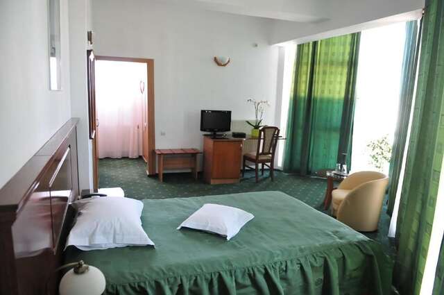 Отель Hotel Emma Est Крайова-40