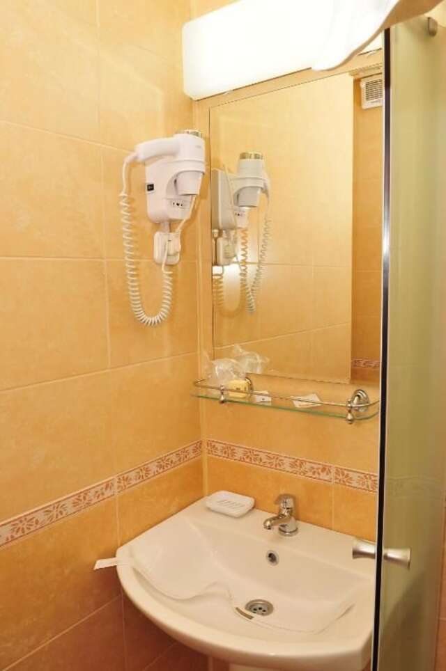 Отель Hotel Emma Est Крайова-42